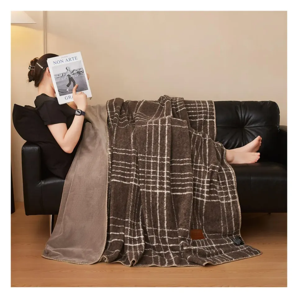 HonunGron Karo 500 Kuscheldecke Braun/Weiß 120x150cm doppelseitig