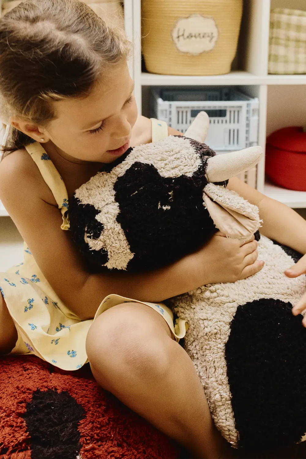 Lorena Canals Lola the Cow Pouf 60x40 cm Kuh