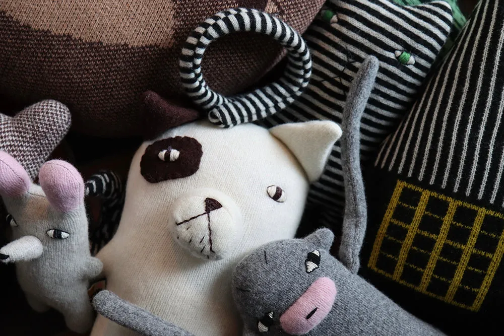 Donna Wilson Digby Kuscheltier Hund 36cm Lambswool