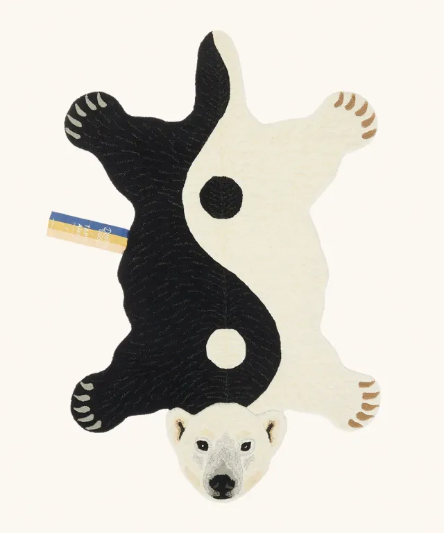 Doing Goods Yin Yang Eisbär Teppich Wolle 144x96