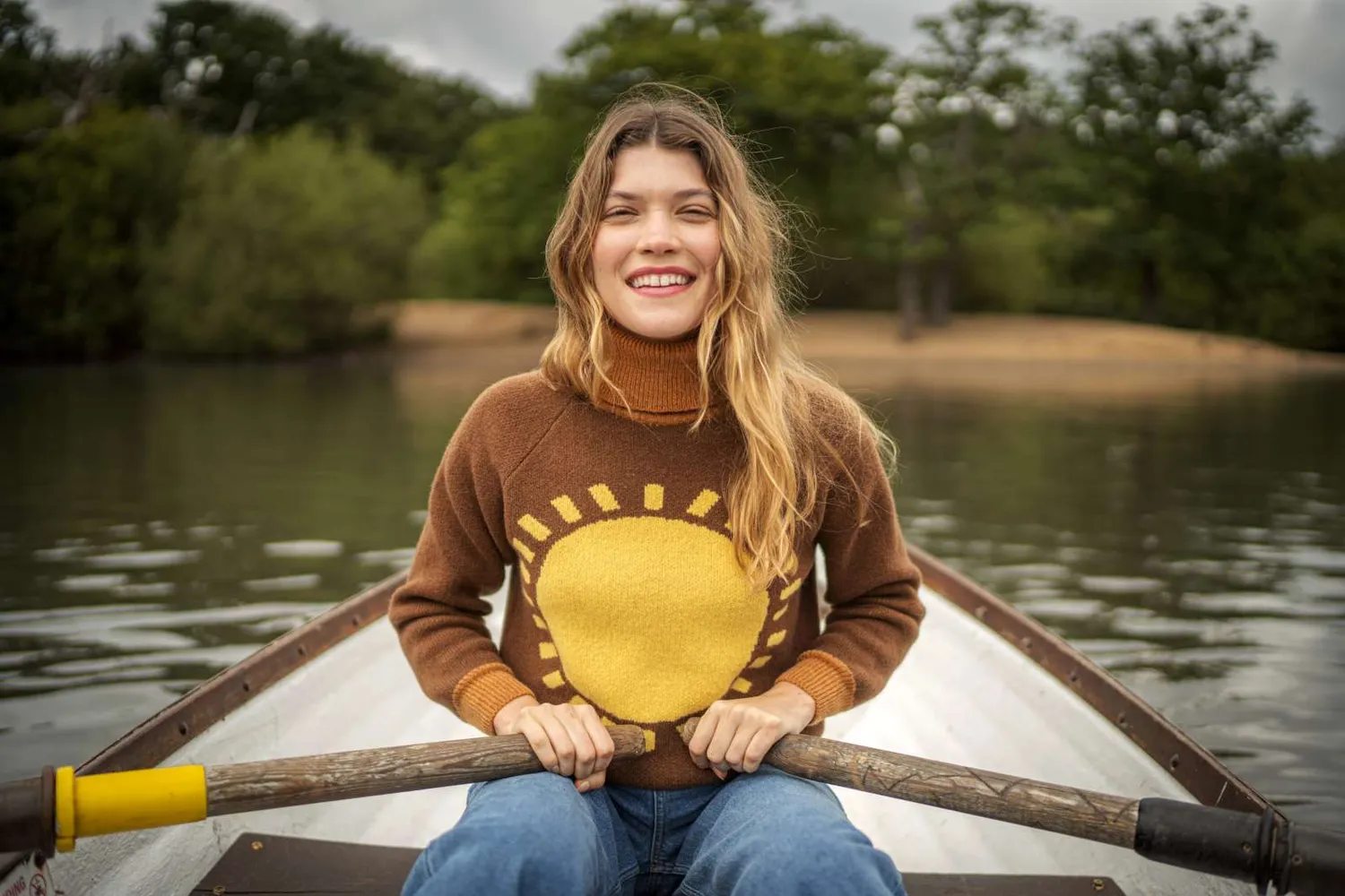 Donna Wilson Sunshine Pullover Lammwolle Braun Sonne