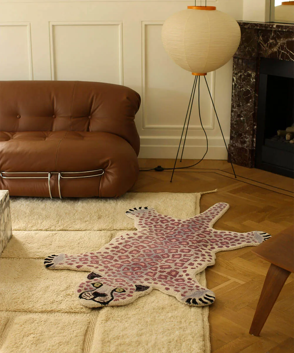 Doing Goods Lilly Leopard Large Teppich lila Wolle