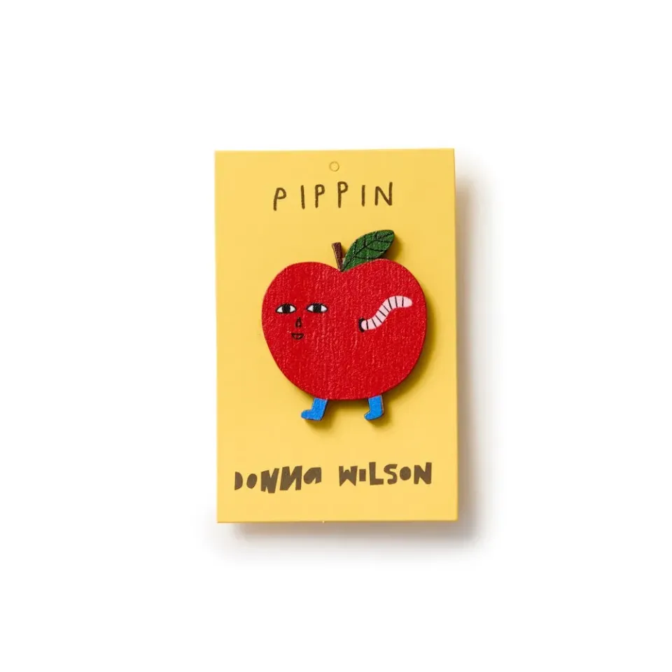 Donna Wilson Pippin Pin Badge Anstecker Holz 4cm