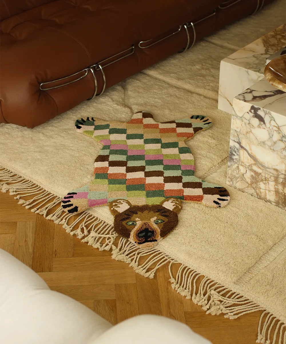 Doing Goods Archie Bear Teppich Bär Karo Small Wolle