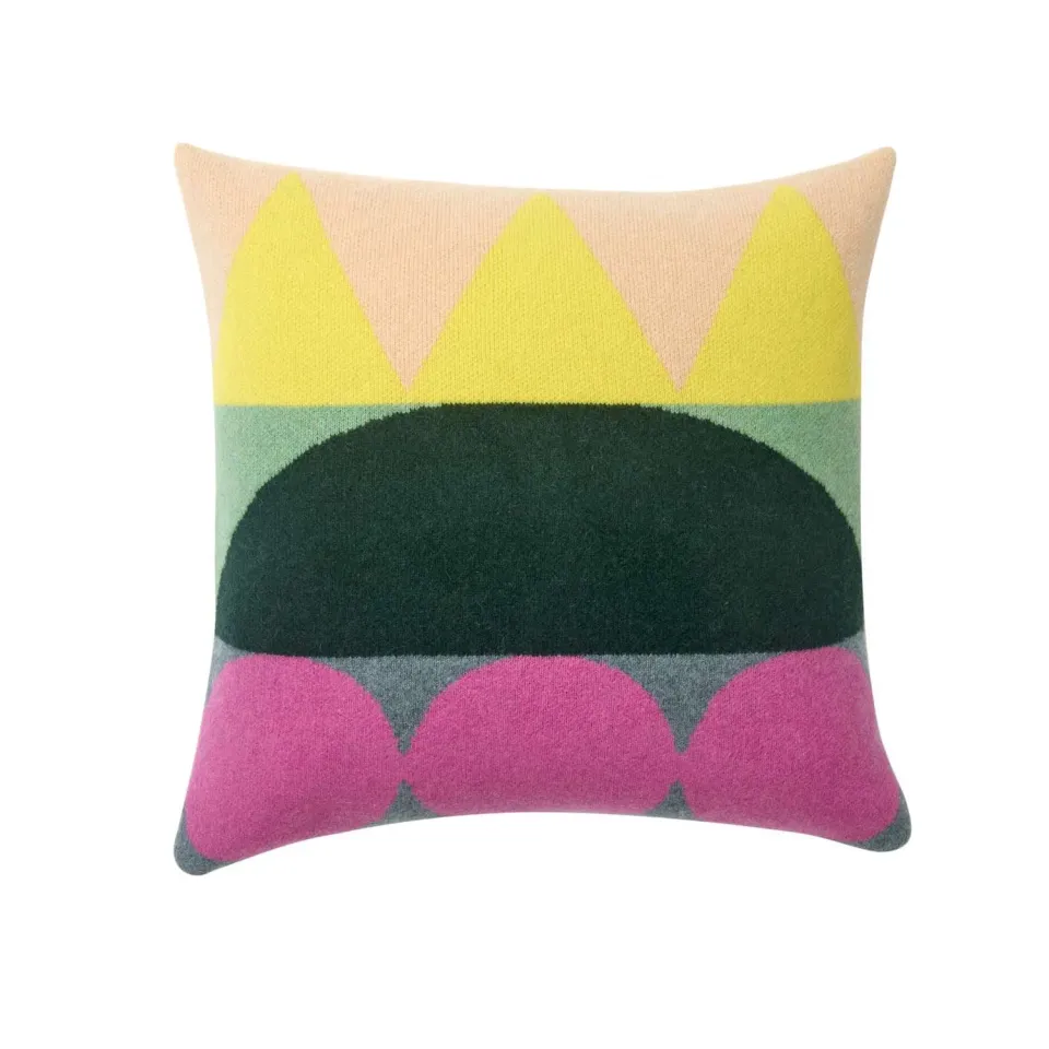 Donna Wilson Totem Large Square Kissen 50x50 Lammwolle
