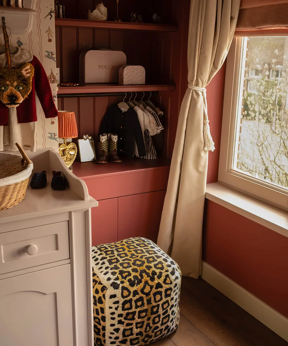 Doing Goods Leopard Pouf Hocker 50x50x50 Wolle