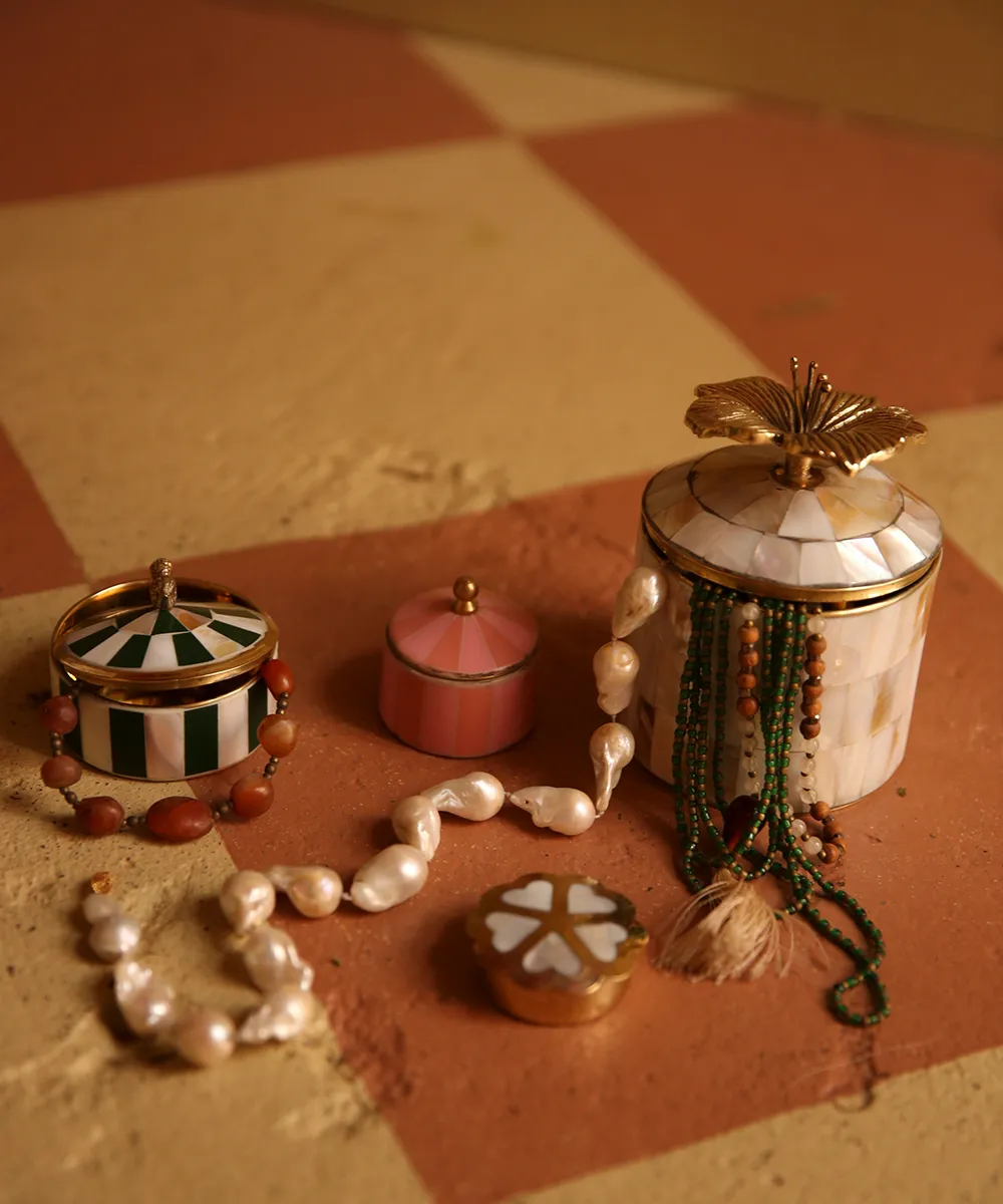 Doing Goods Hailey Hibiscus Schmuckbox Perlmutt Groß