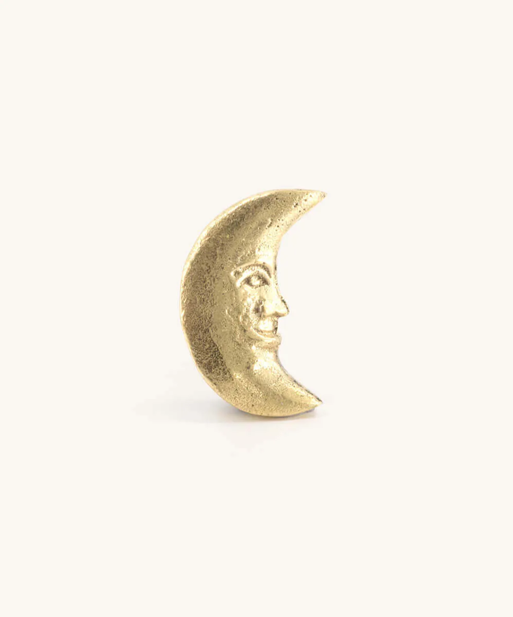 Doing Goods Morgan Moon Left Möbelknopf Messing