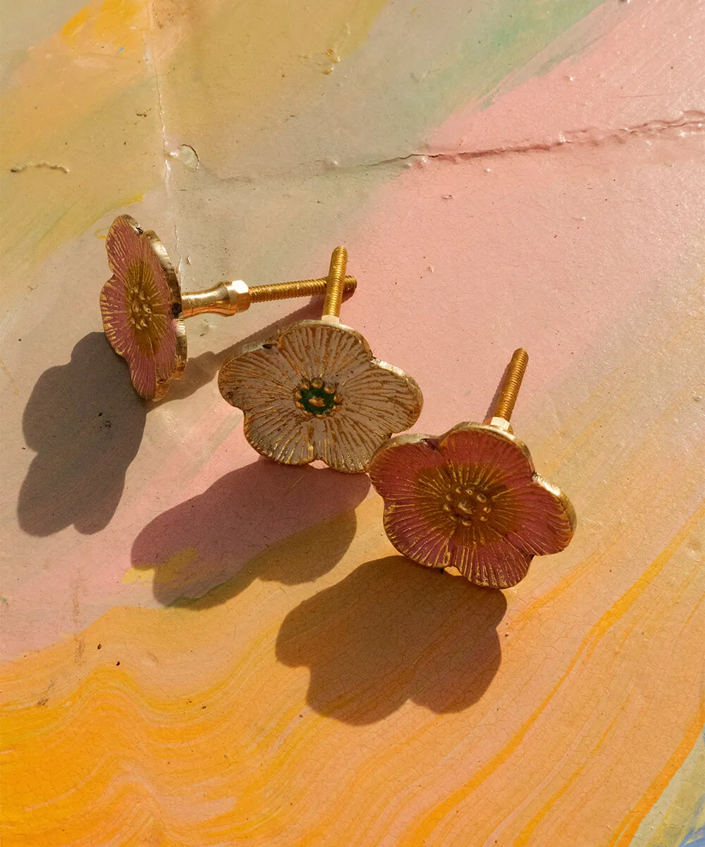 Doing Goods Faye Möbelknopf Blume Rosa Messing