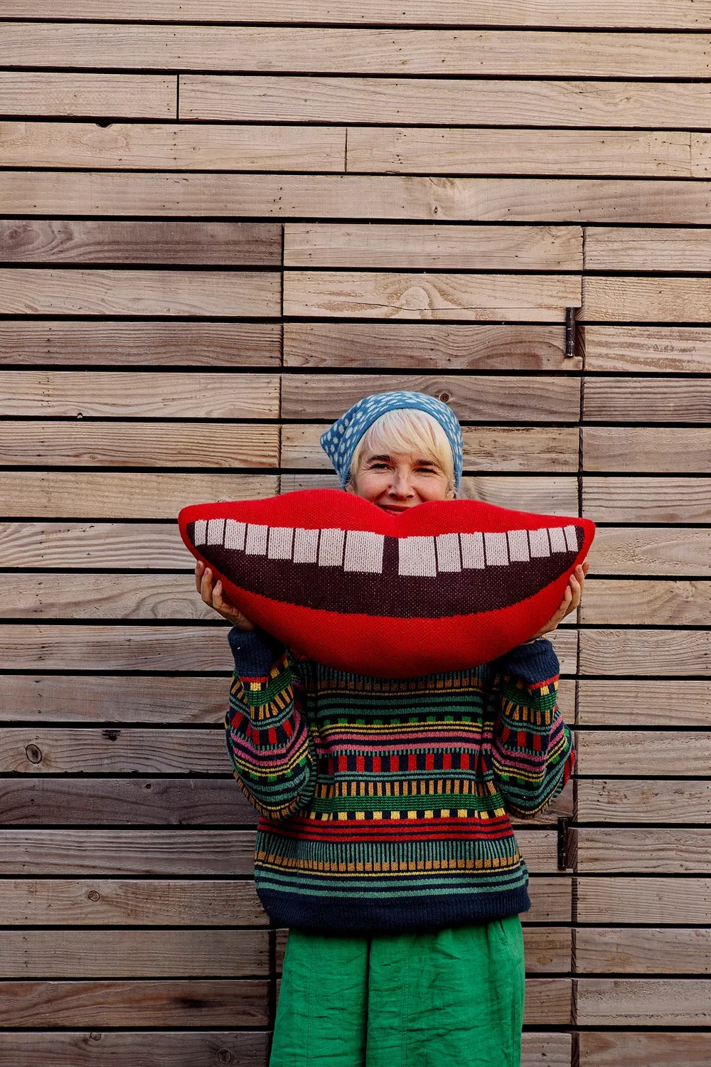 Donna Wilson Smile Kissen Lambswool 62x30 cm weiß