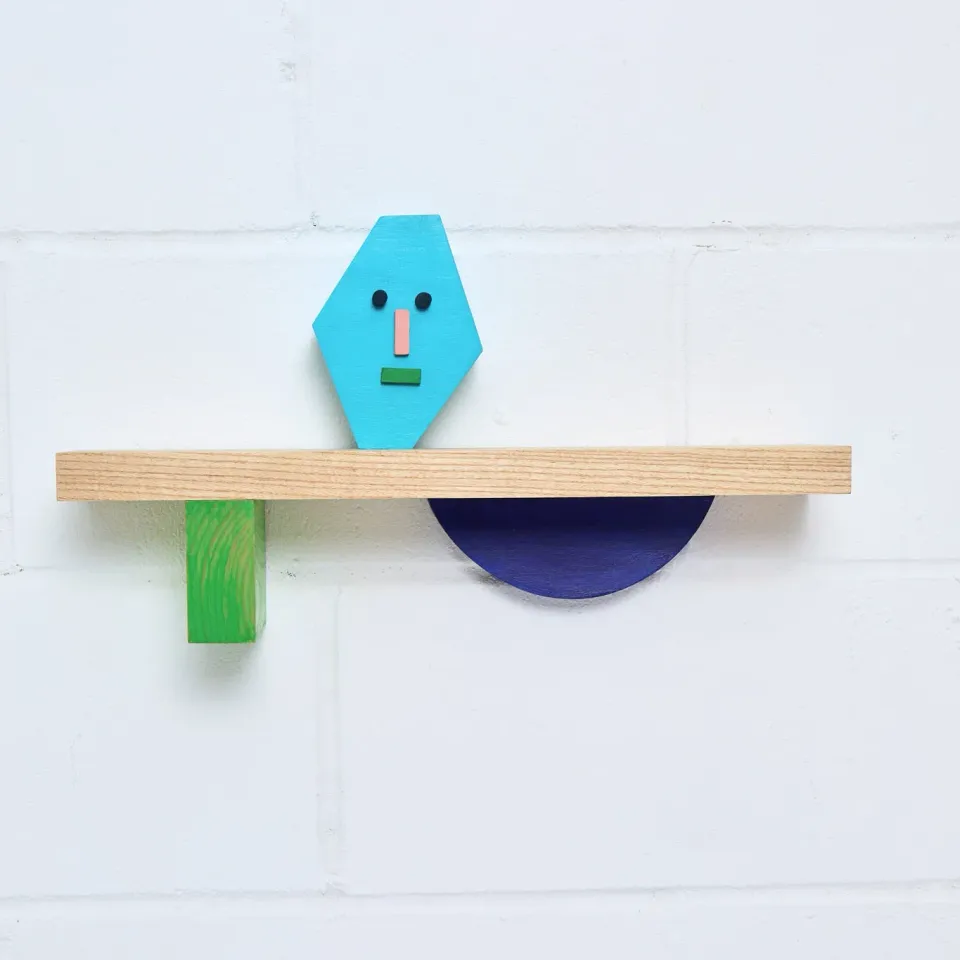 Donna Wilson Abstract Assembly Shelf Expression 1 Regal Eiche