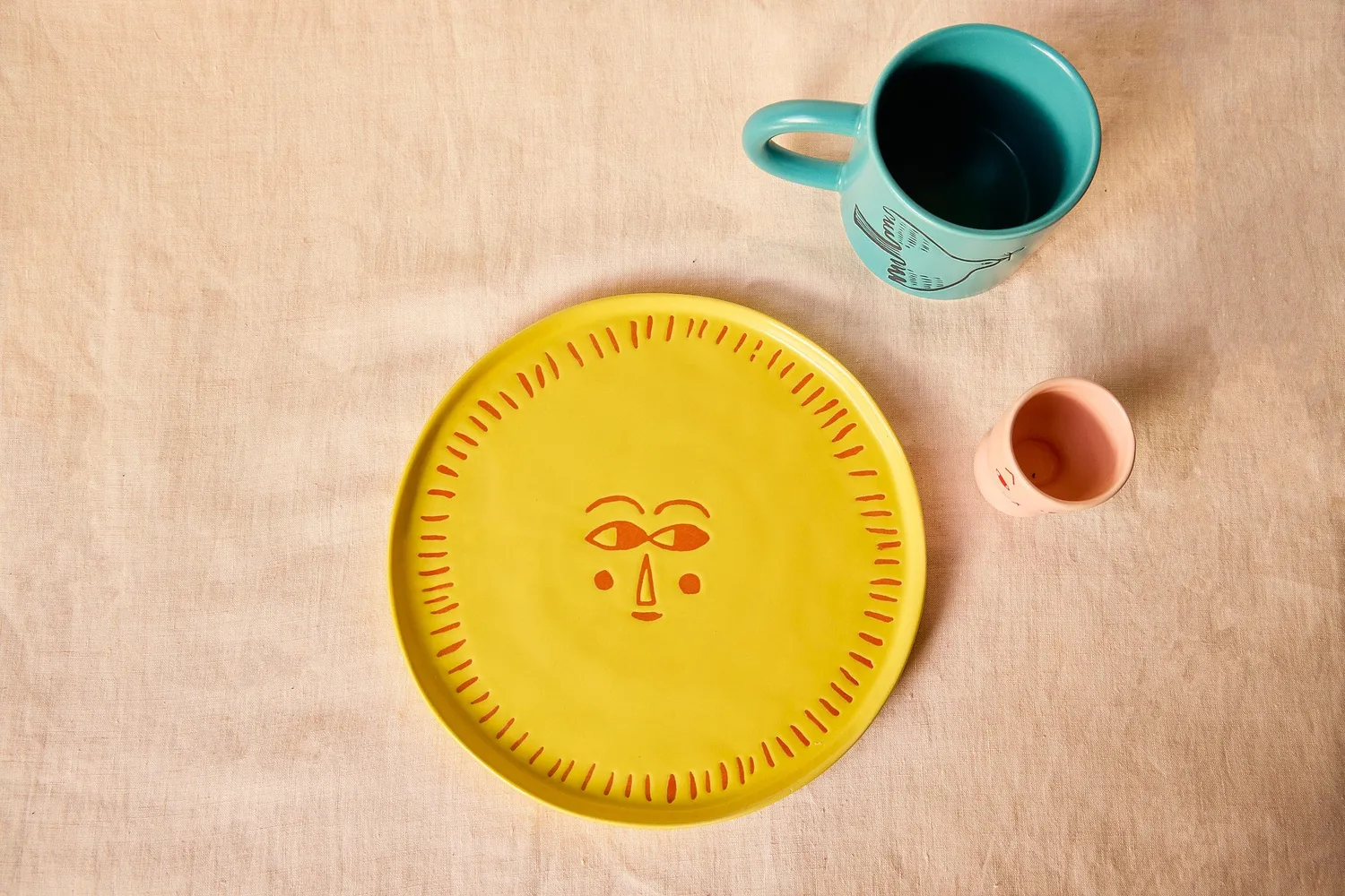 Donna Wilson Sunshine Teller Steingut Gelb 21cm