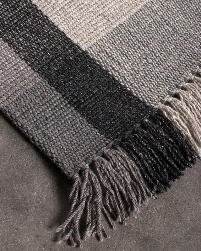 HC Interior Rugs Oslo 1170-030 Teppich Grey 140x200 Fransen