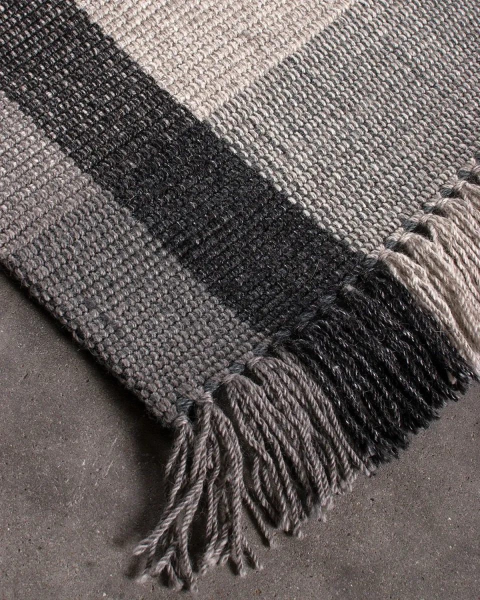 HC Interior Rugs Oslo 1170-030 Teppich Grey 140x200 Fransen