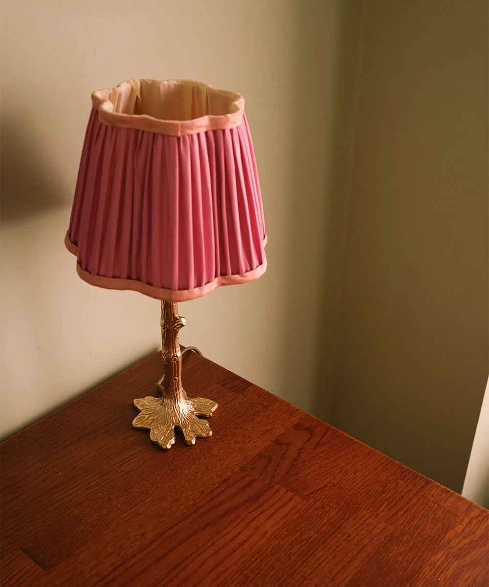 Doing Goods Misty Tischlampe Kurz Messing 26 cm
