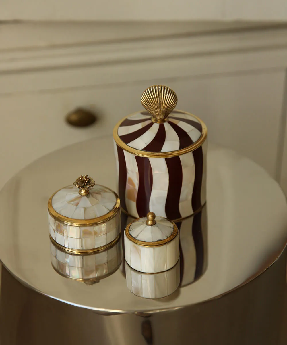 Doing Goods Circus Abby Coquillage Schmuckdose Bordeaux Perlmutt