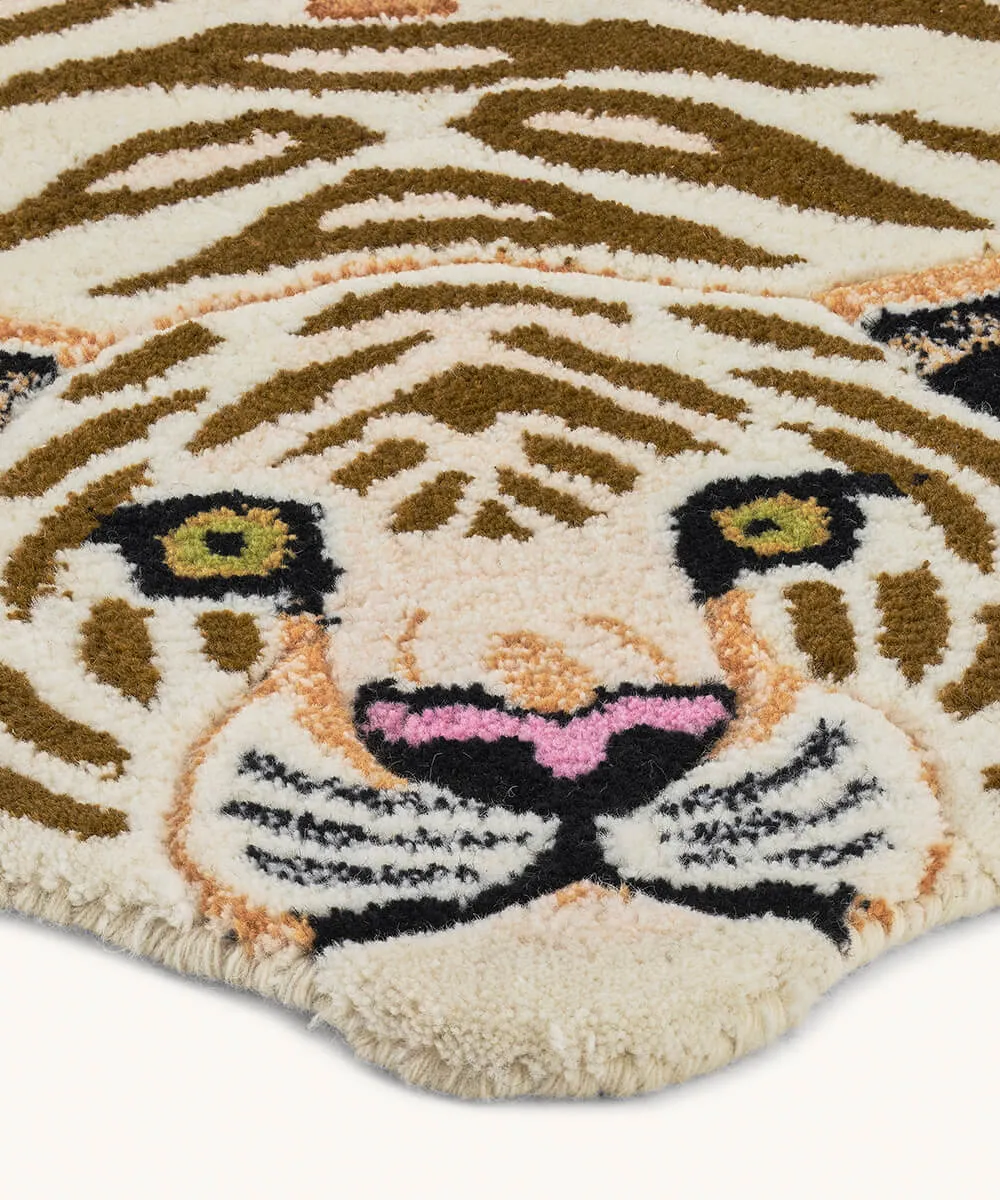 Doing Goods Jill Tiger Wollteppich 90x63 handgefertigt floral