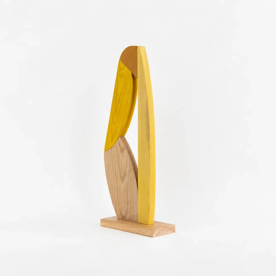Donna Wilson Sculpture 3 Dekofigur Holz 73 cm gelb