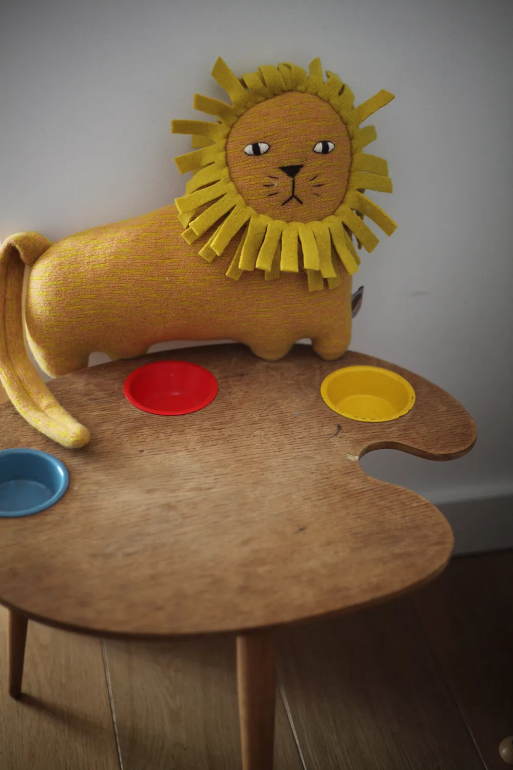 Donna Wilson Richie Kuscheltier Löwe Lammwolle 33cm