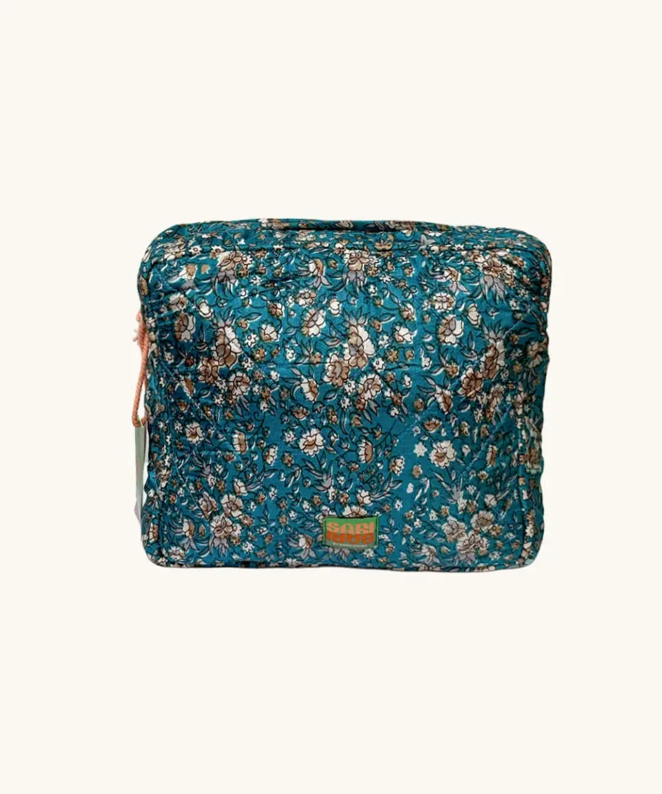 Doing Goods Gia Sari Travel Pouch Kulturtasche 597 gesteppt