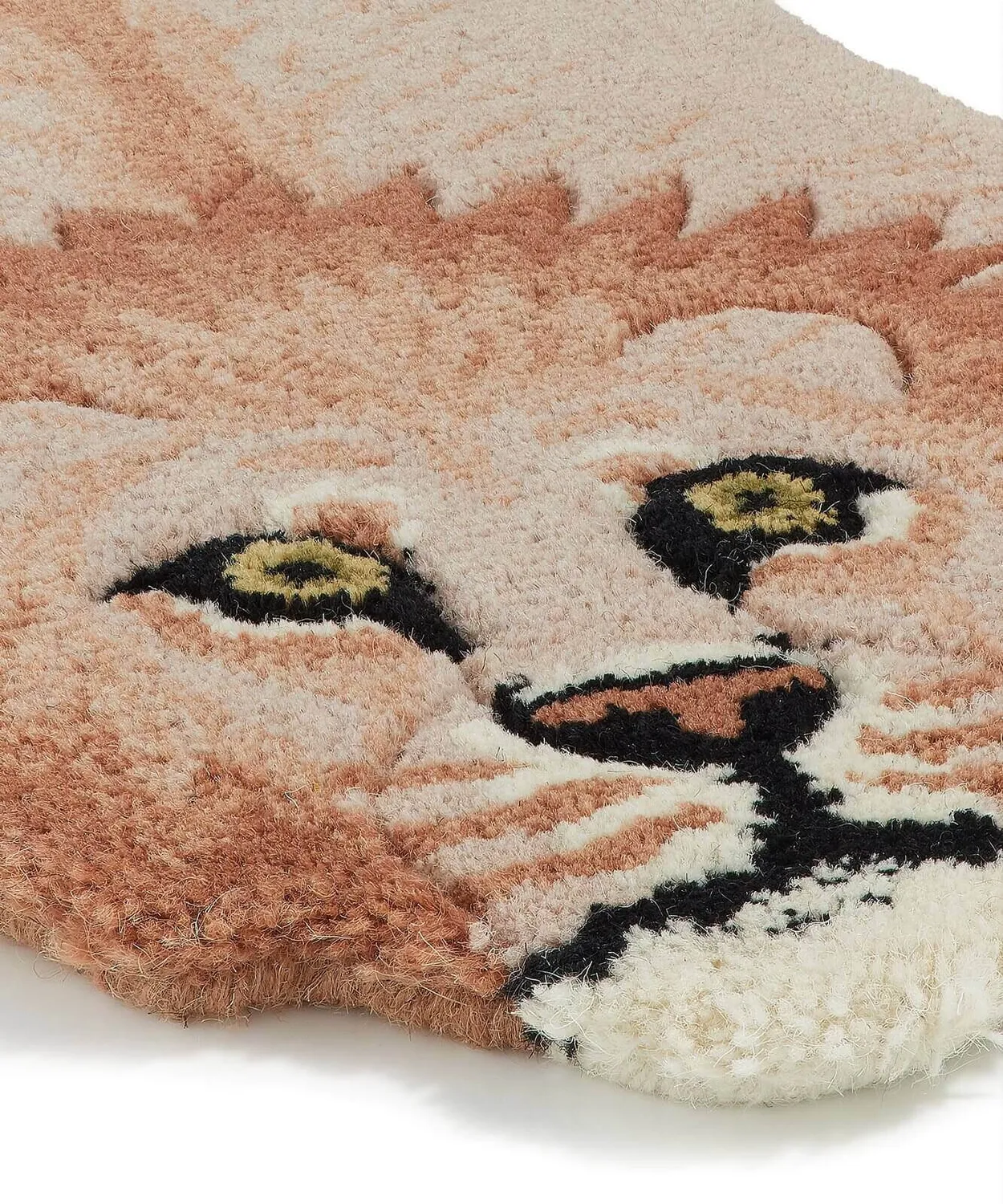 Doing Goods Pinky Lion Small Kinderteppich Wolle Handgetuftet