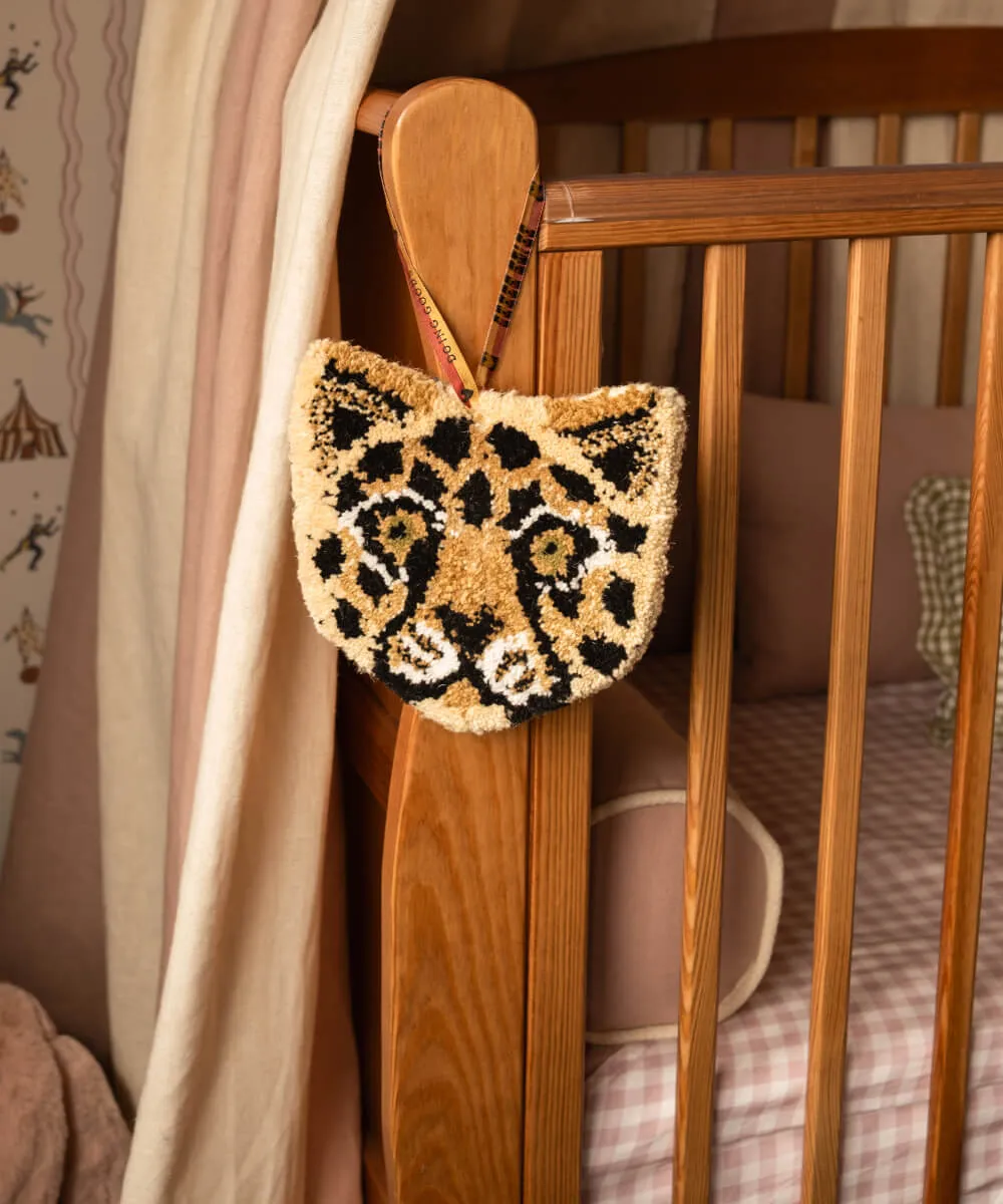 Doing Goods Tapis Amis Loony Leopard Wandbehang Wolle