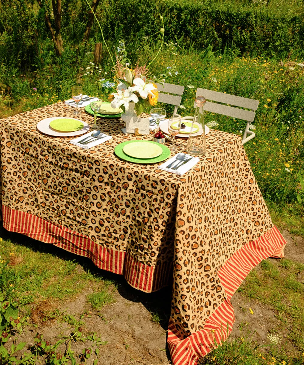 Doing Goods Leopard Plaid Baumwolldecke mit Tasche