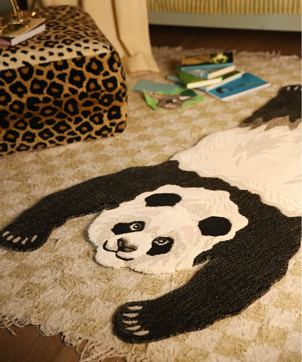 Doing Goods Plumpy Panda Large Teppich Wolle handgetuftet