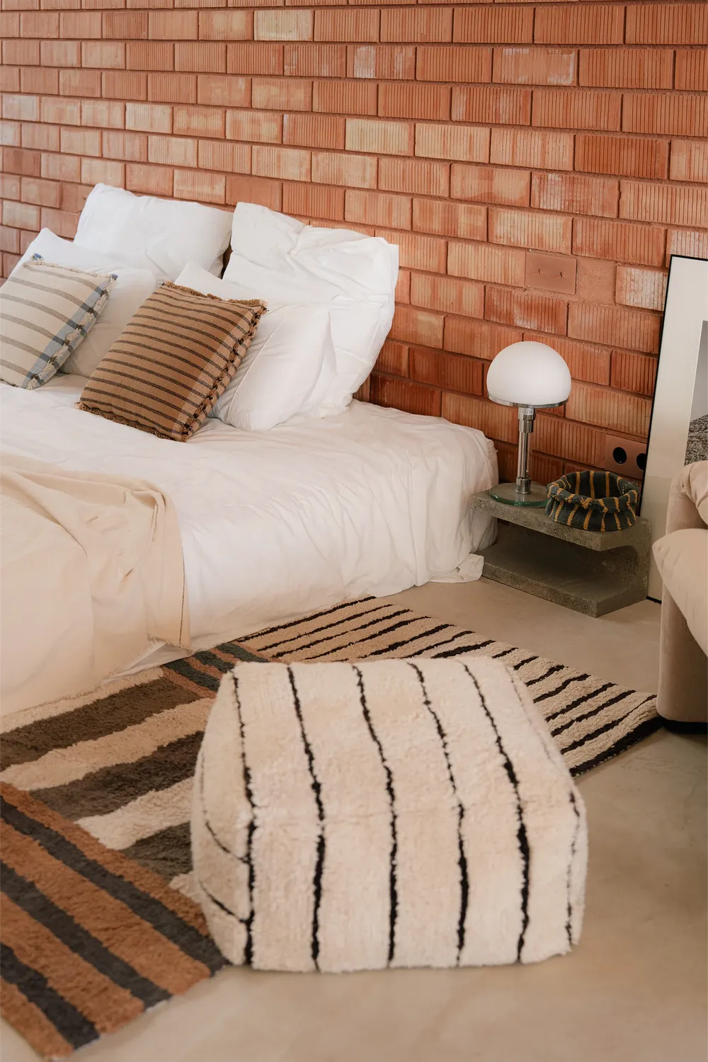 Lorena Canals Lines Pouf 45x45 Natur gestreift