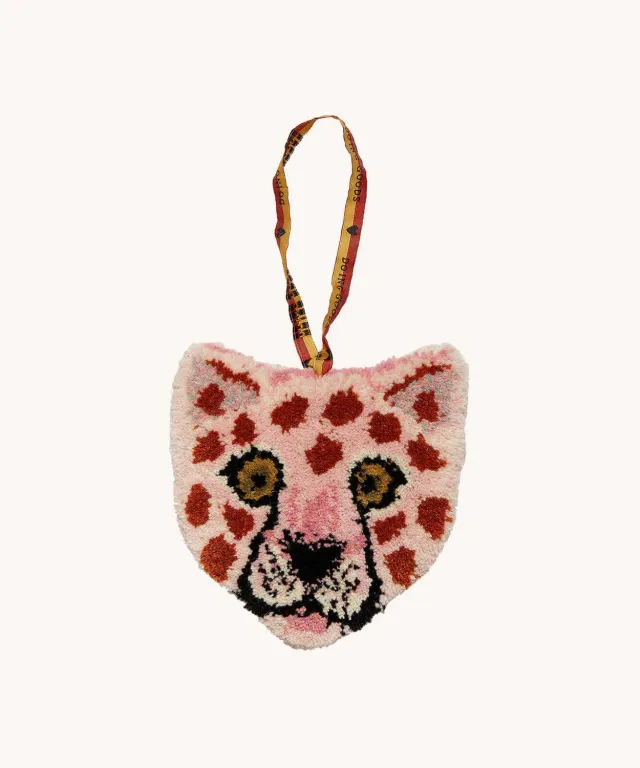 Doing Goods Pinky Leopard Wandanhänger Wolle Rosa