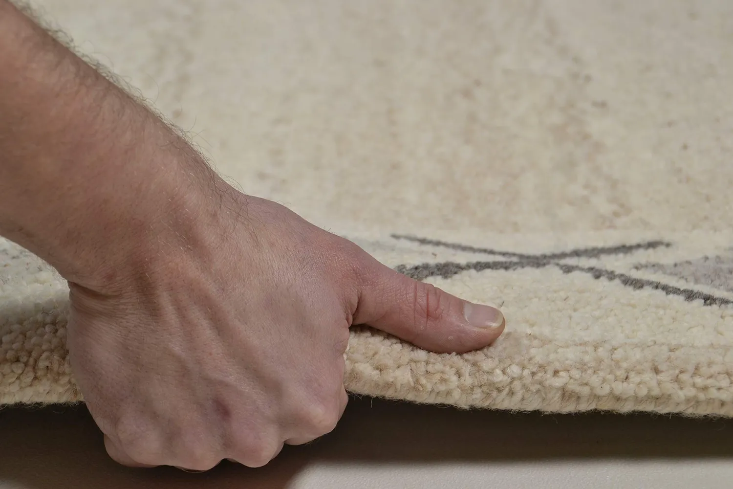 THEKO Royal Berber Teppich 60x90 cm Melange Schurwolle