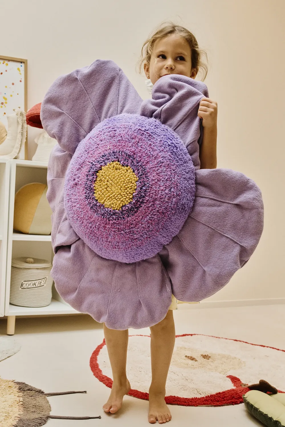 Lorena Canals Purple Poppy Bodenkissen 80 cm violett