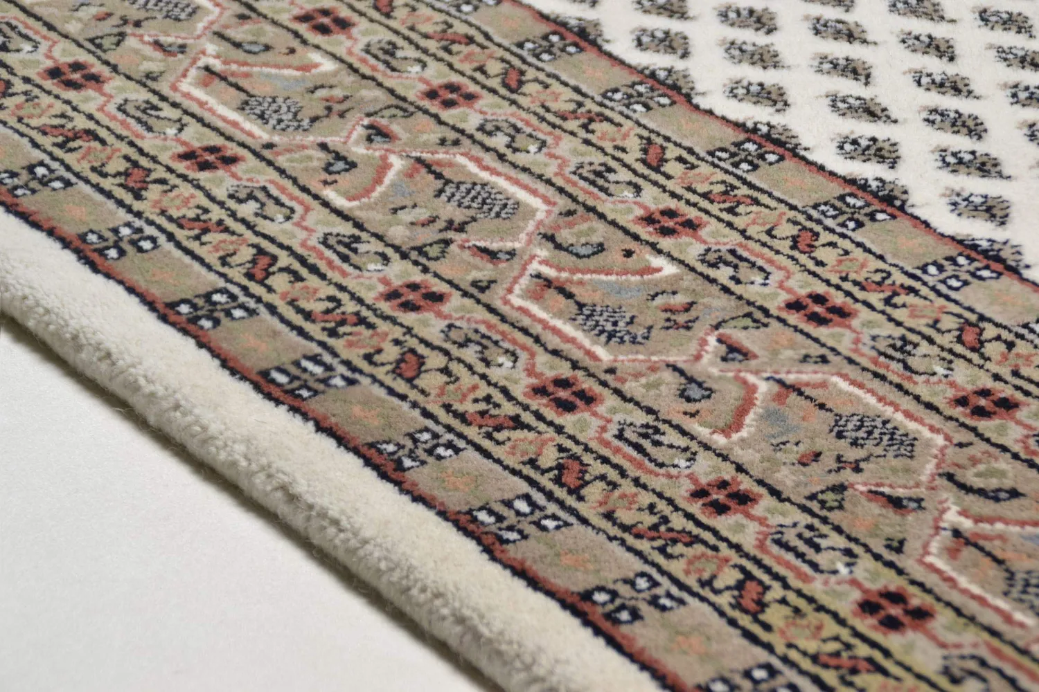 THEKO Chandi MIR Orientteppich 60x90cm beige Schurwolle