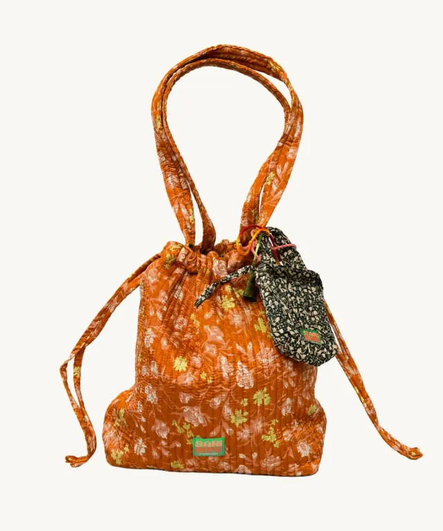 Doing Goods Gemma Gemma Sari Beuteltasche Kordelzug 33cm