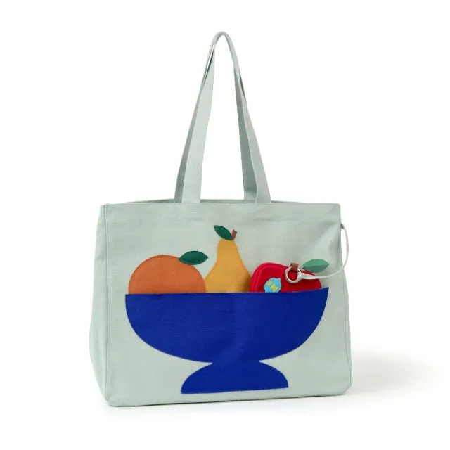 Donna Wilson Large Fruit Bowl Shopper Baumwolltasche mit Apfel-Anhänger