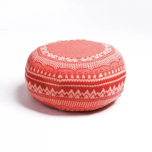 Donna Wilson Frank Pouffe ZigZag Pouf Lambswool rot 80 cm