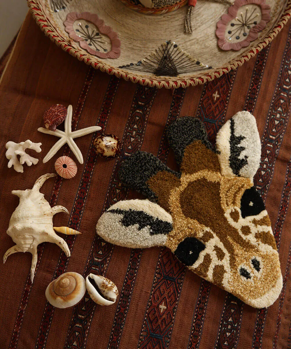Doing Goods Gimpy Giraffe Wandteppich Kopf Wolle