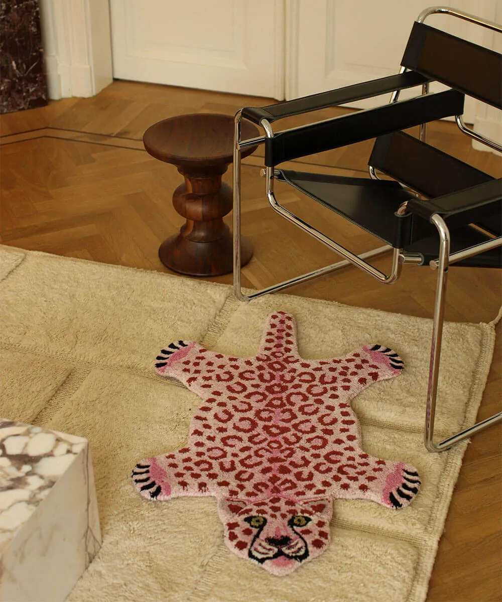 Doing Goods Tapis Amis Pinky Leopard Small Teppich Wolle