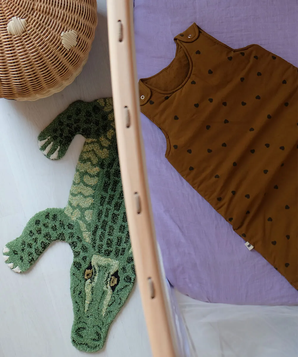 Doing Goods Tapis Amis Coolio Crocodile Small Teppich Wolle