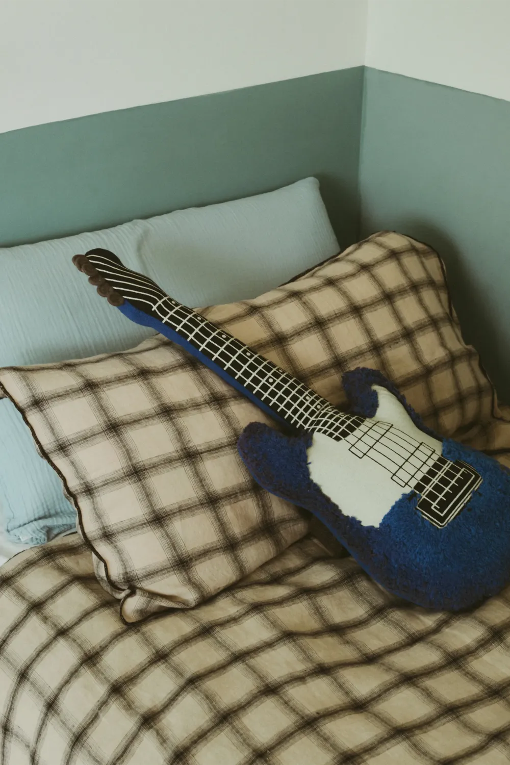 Lorena Canals Electric Guitar Kissen 30x70 Kinder Blau