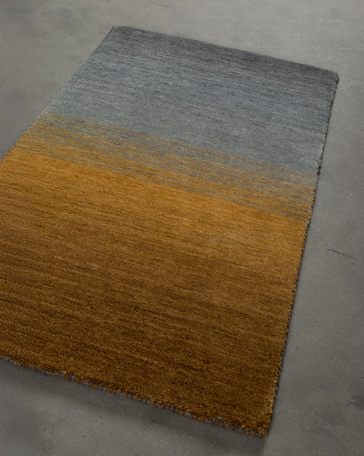HC Interior Rugs Tromsø 8820-760 Teppich Gold/Grey Wollmix