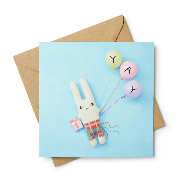 Donna Wilson YAY Rabbie Rabbit Grusskarte 15x15 Hase