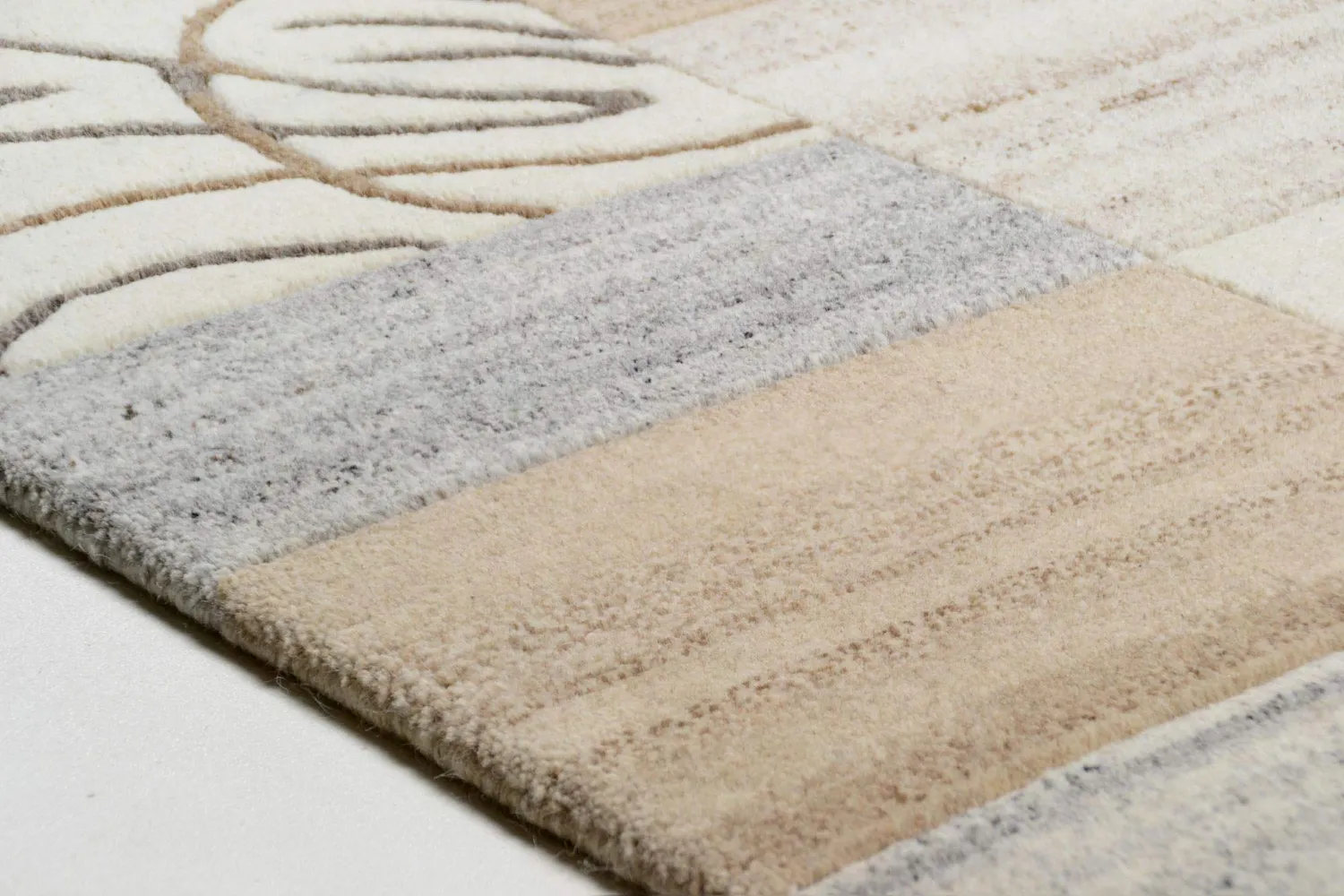 THEKO Royal Natur Teppich 60 x 90 cm Natur Grau Schurwolle