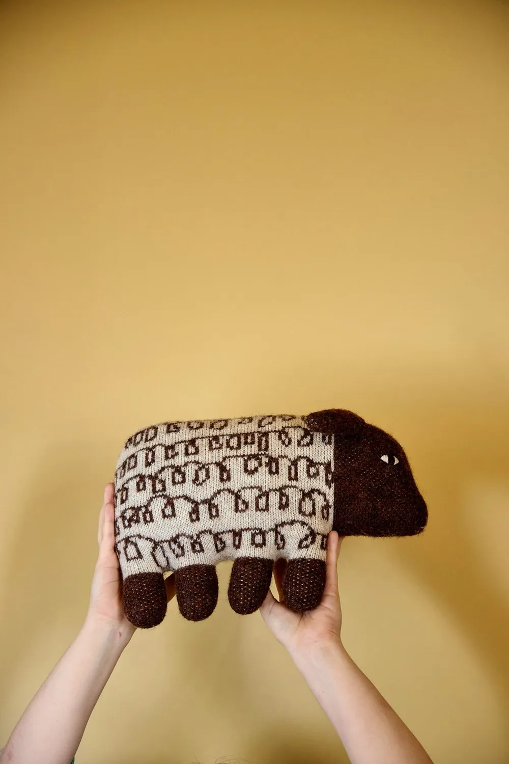 Donna Wilson Woolhelmina Kuscheltier 35 cm Lammwolle