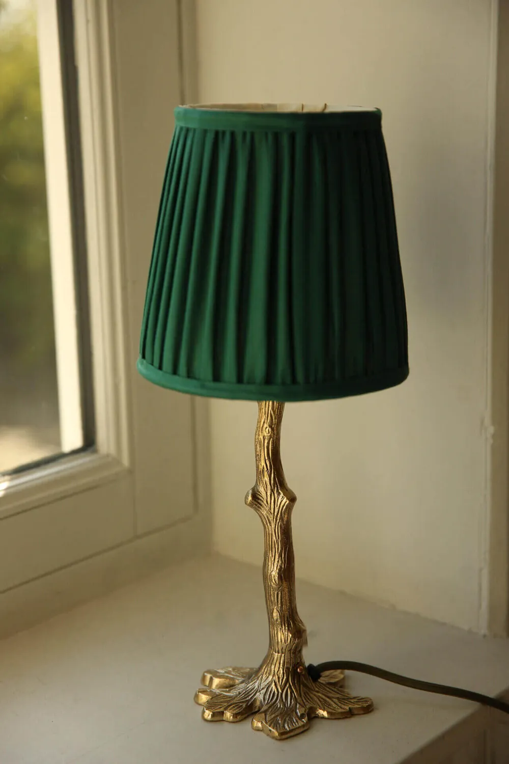 Doing Goods Misty Tischlampe Kurz Messing 26 cm
