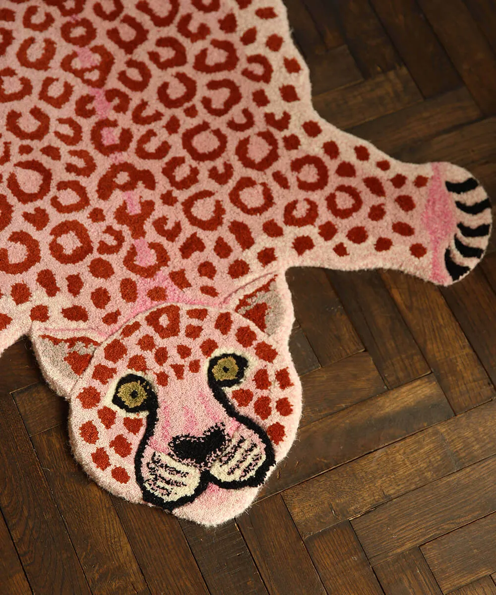 Doing Goods Pinky Leopard Large Teppich Wolle