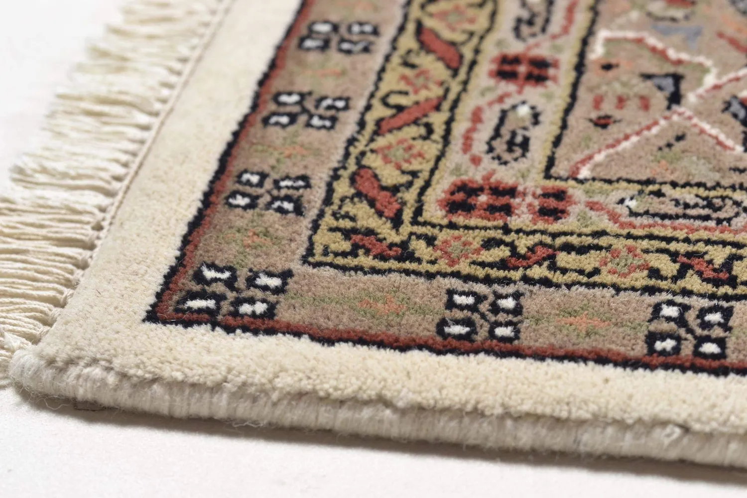 THEKO Chandi MIR Orientteppich 60x90cm beige Schurwolle