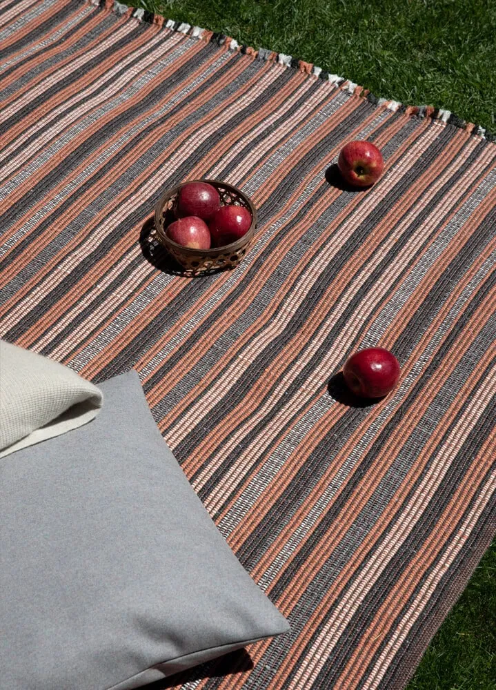 Amini Prune Teppich 240x80cm Recycling-PET rustikal