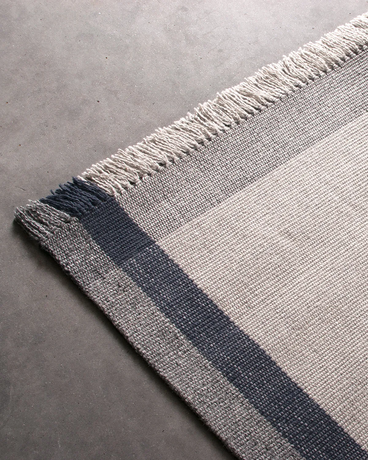 HC Interior Rugs Oslo 1170-090 Teppich Blau Schurwolle