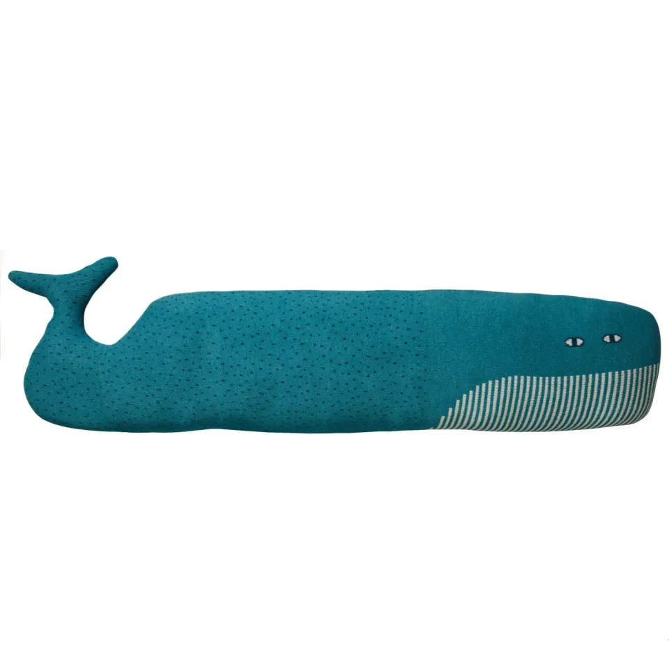 Donna Wilson Whale Nackenrolle 159x42 Lammwolle gestrickt